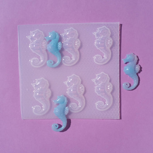 1.6" Realistic Sea horse Plastic Mold