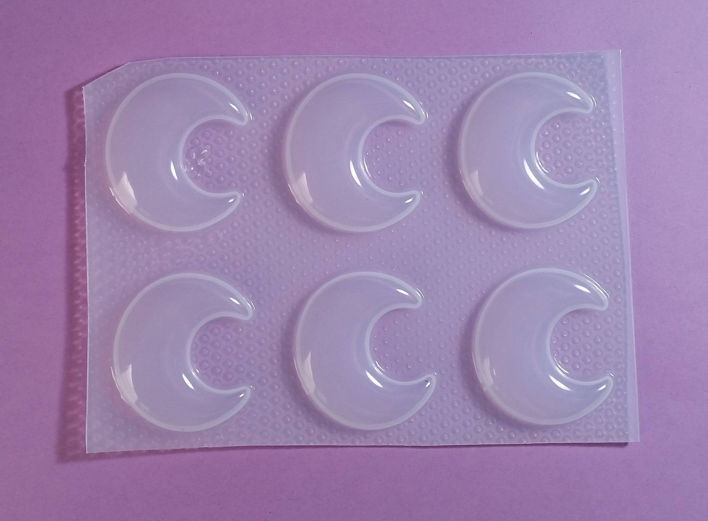 1.5" Bubble Crescent Moon Plastic Mold