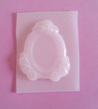 Load image into Gallery viewer, Roses Cameo Frame Setting Mold