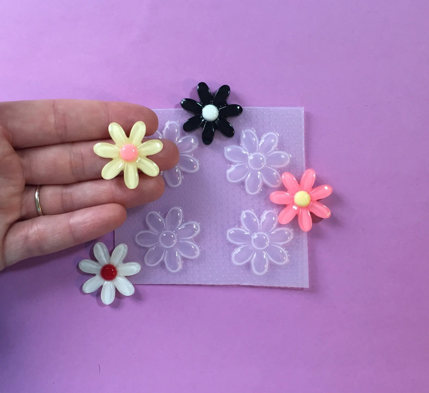 30mm Flower Plastic Mold The Crafts and Glitter Shop