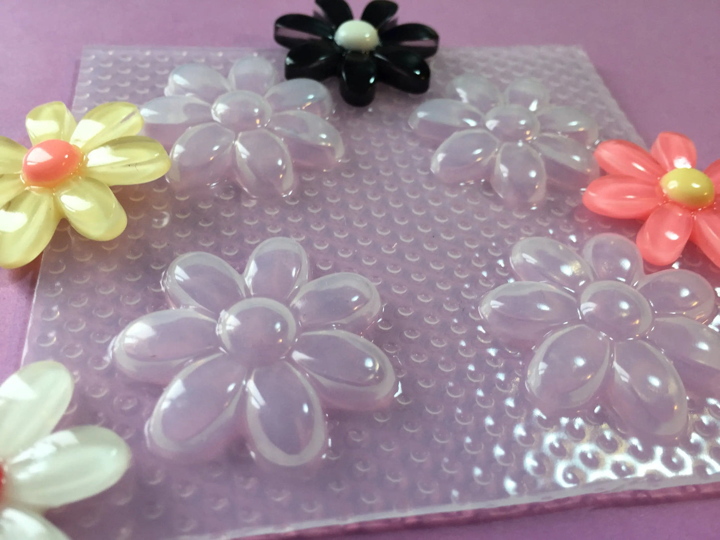 30mm Flower Plastic Mold The Crafts and Glitter Shop