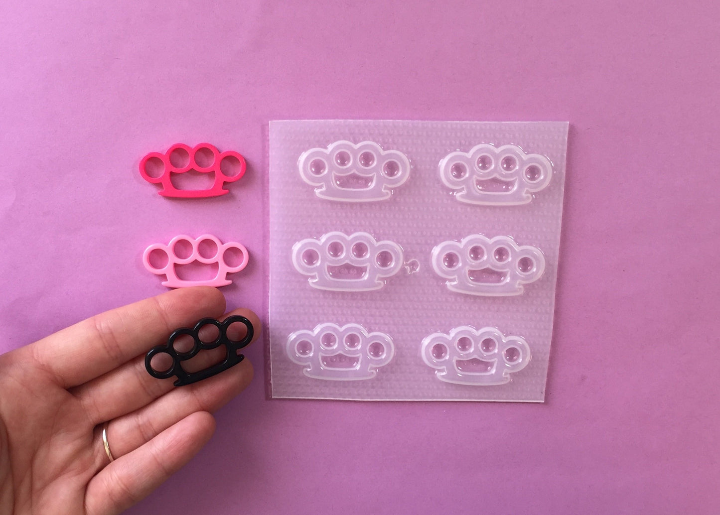 1.5" Brass Knuckles Plastic Resin Mold